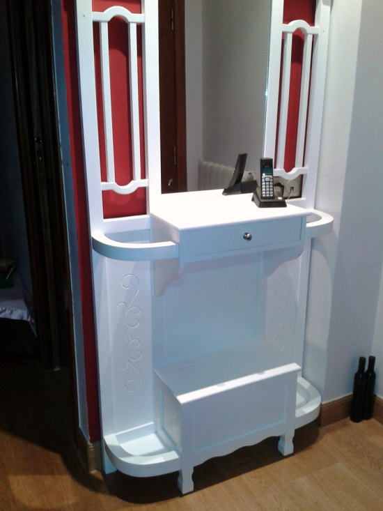Mueble entrada con espejo y cajón
