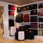 Muebles tienda de bolsos